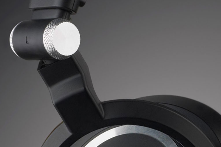 Koss BT540i headphones