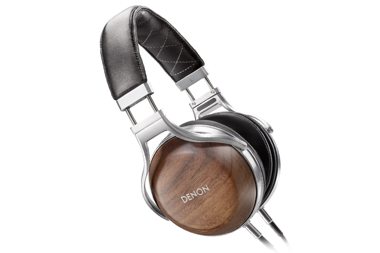 Denon | Solo AH-D7200 SoundStageSolo.com SoundStage! Headphones -