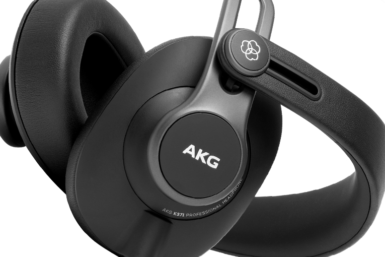 201911 akg twist