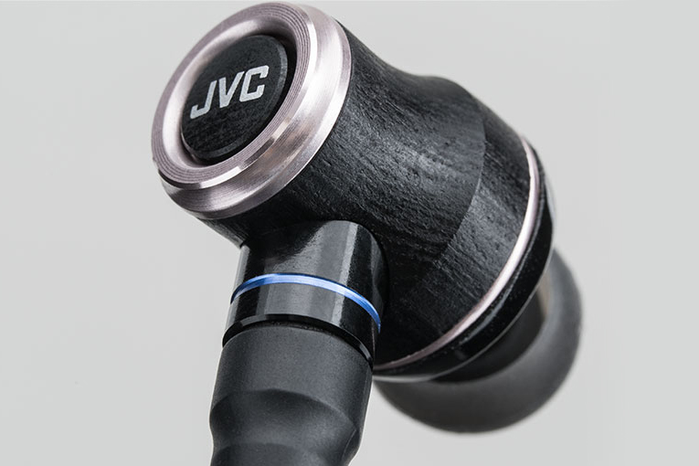 SoundStage! Solo | SoundStageSolo.com - JVC HA-FW01 Earphones