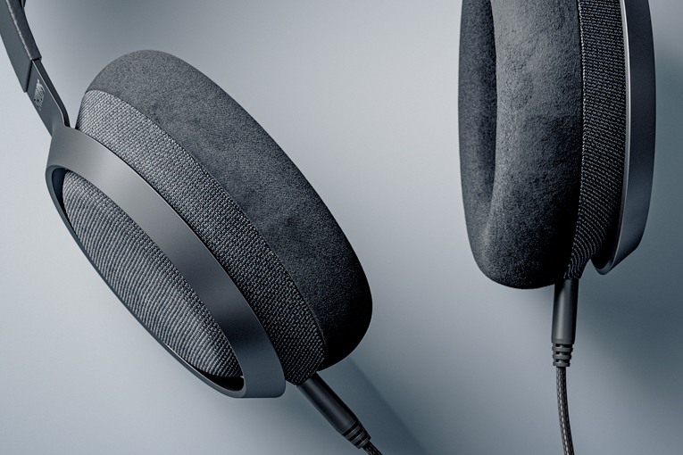 Philips Fidelio X3 Headphones Review