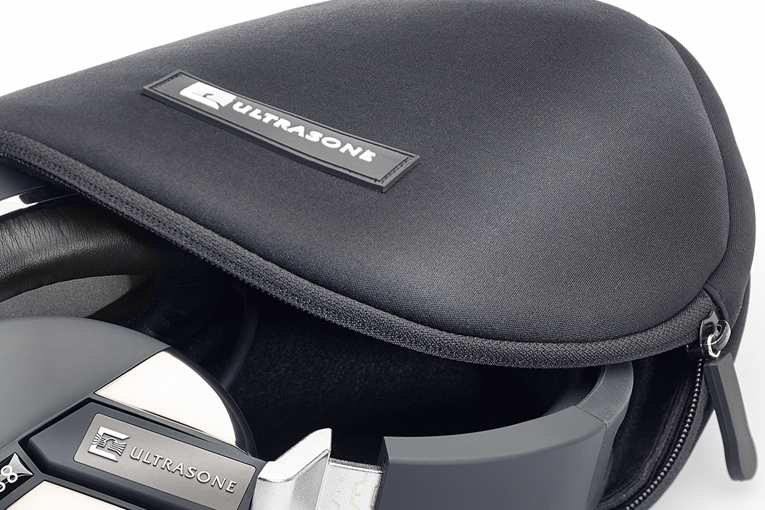 SoundStage! Solo   - Ultrasone Performance 880 Headphones  and Sirius Bluetooth Adapter