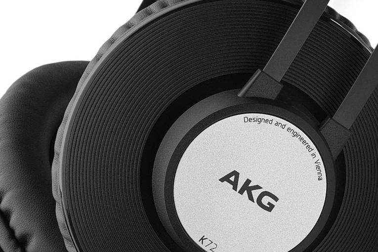 AKG