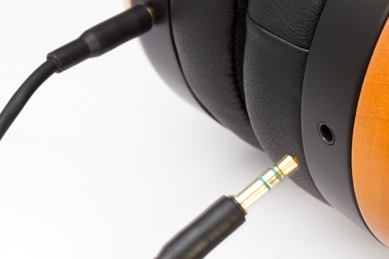 SoundStage! Solo   - HiFiMan Sundara Closed-Back  Headphones